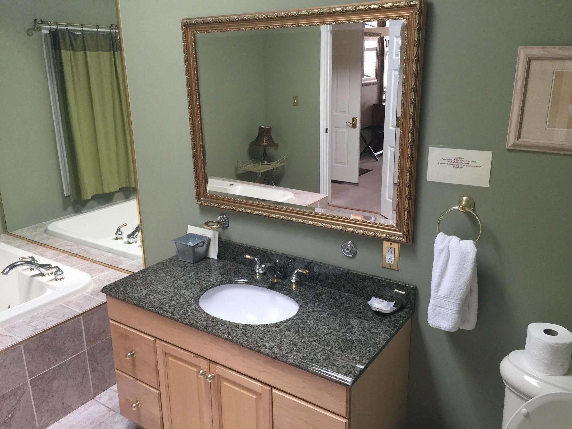 Grey Rose Suites Hanover エクステリア 写真